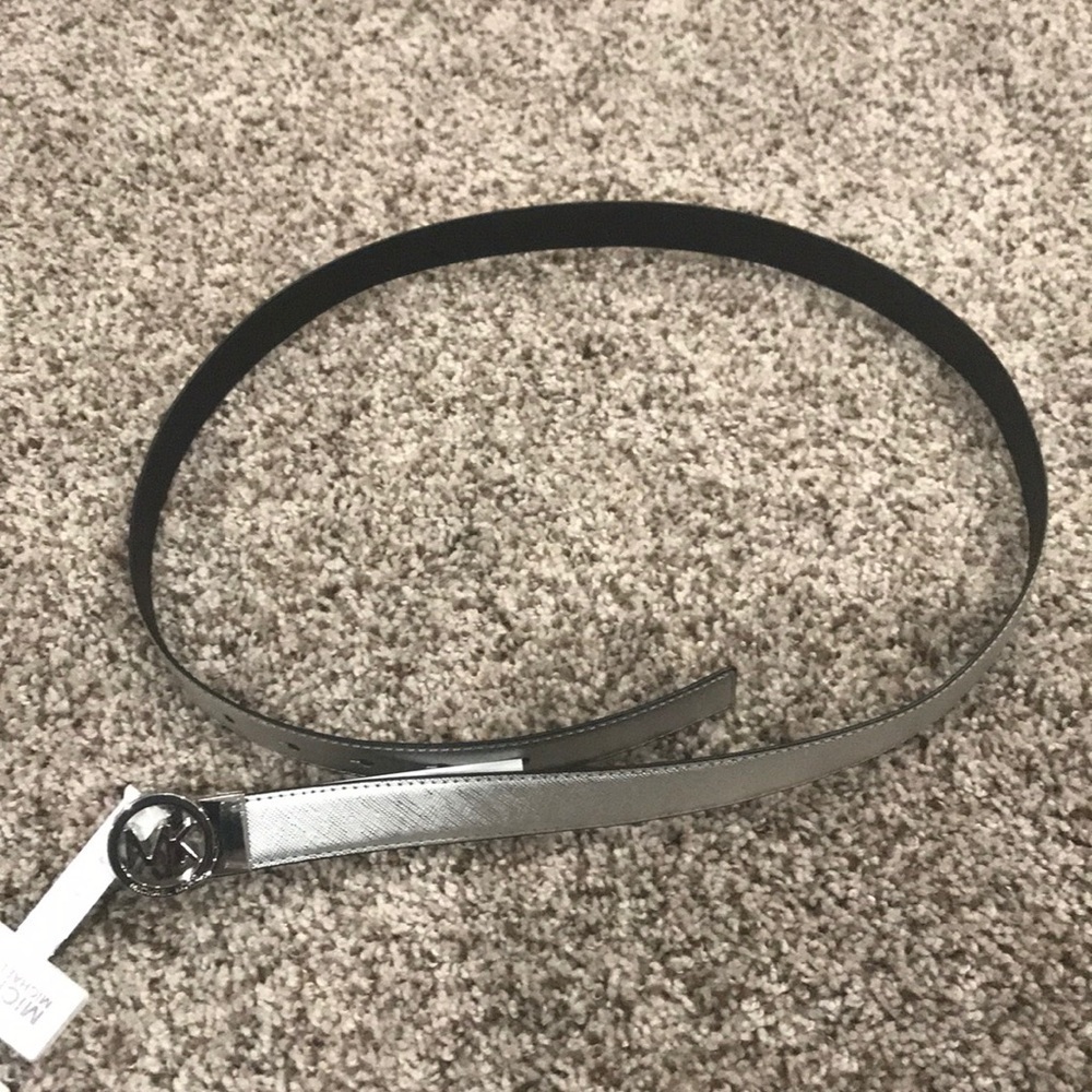 Michael Kors Twist Reversible Belt​​​​​​​​​​​